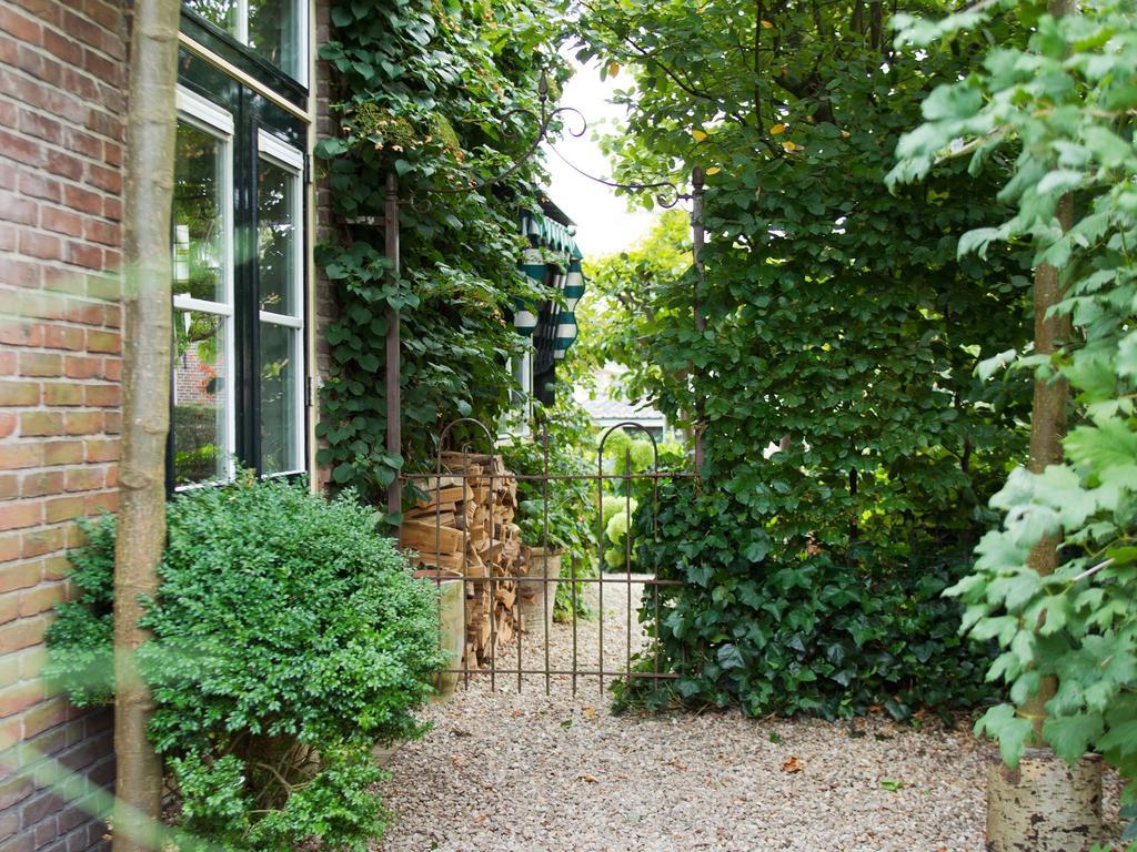 Hoevell Apartment