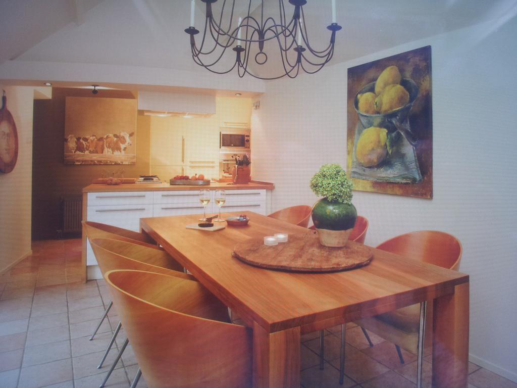 Hoevell Apartment